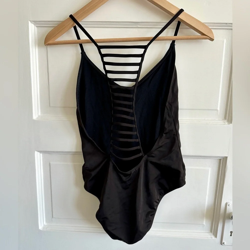 URBAN OUTFITTERS Bathing Suit, Ladder Detailing,‎ Sz S